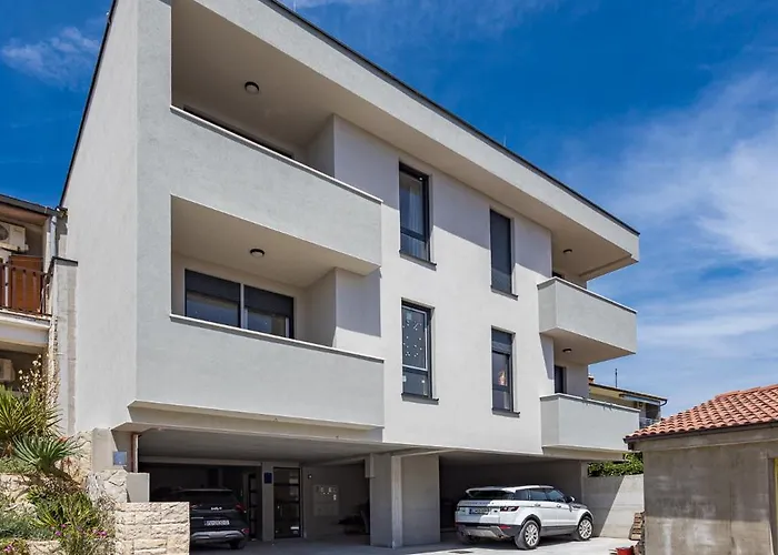 Apartment Bailey
